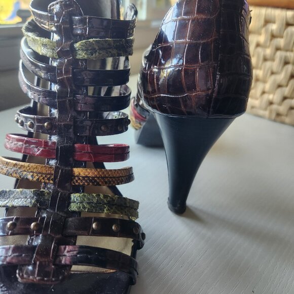 Madden Girl Strappy heels - Picture 2 of 2